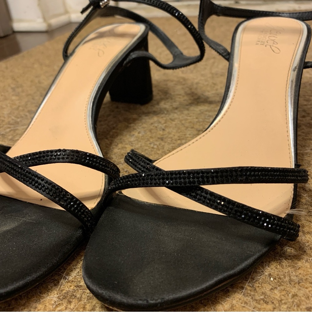 Jewel Badgley Mischka Omari Il Buckle-Detail Satin Block Heels Size 9 - Picture 8 of 13